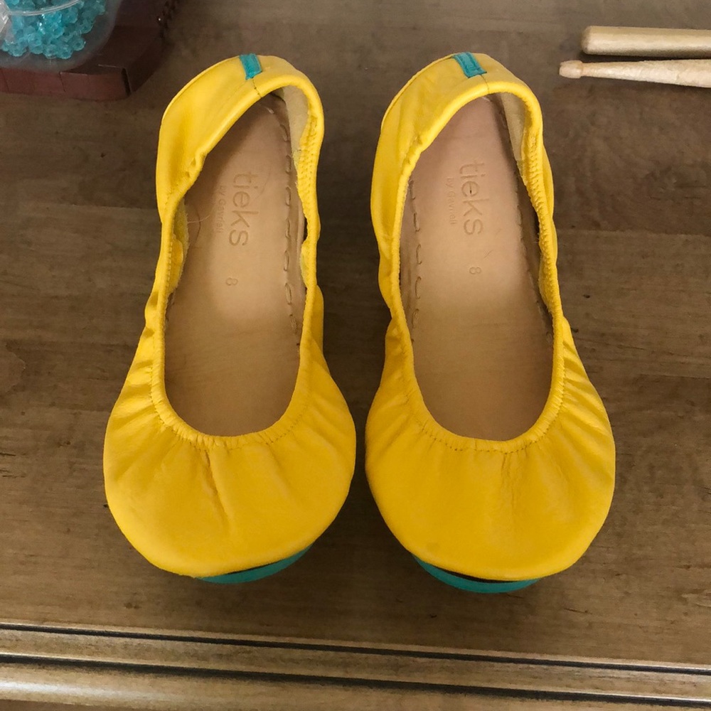 Mustard Tieks size 8